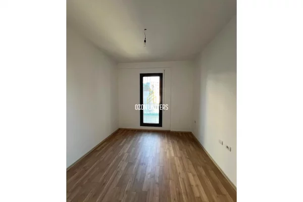 Shtepi ne shitje Apartament ne Tirane, 2+1, Mobilimi Bosh, pa mobiluar, Pagesa 434,000  Euro.