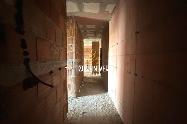 Apartment for sale in Tirana 2+1, Emty