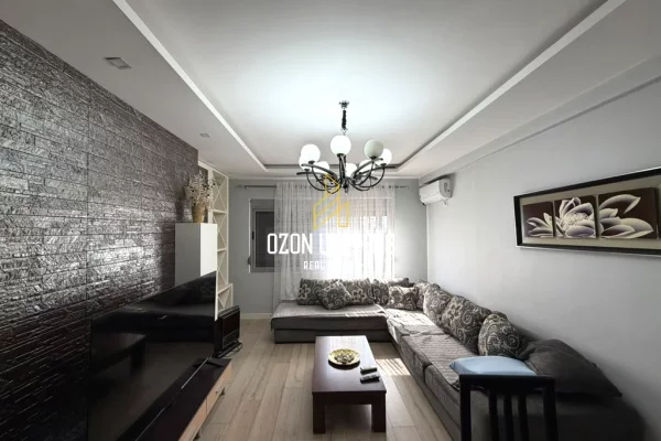 Shtepi me qera 1+1 ne Tirane - 40,000 Leke