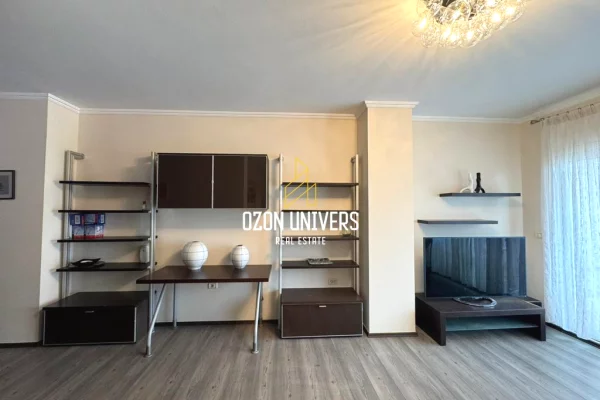 Shtepi me qera Apartament ne Tirane, 2+1, Mobilimi E mobiluar, Pagesa 900  Euro.