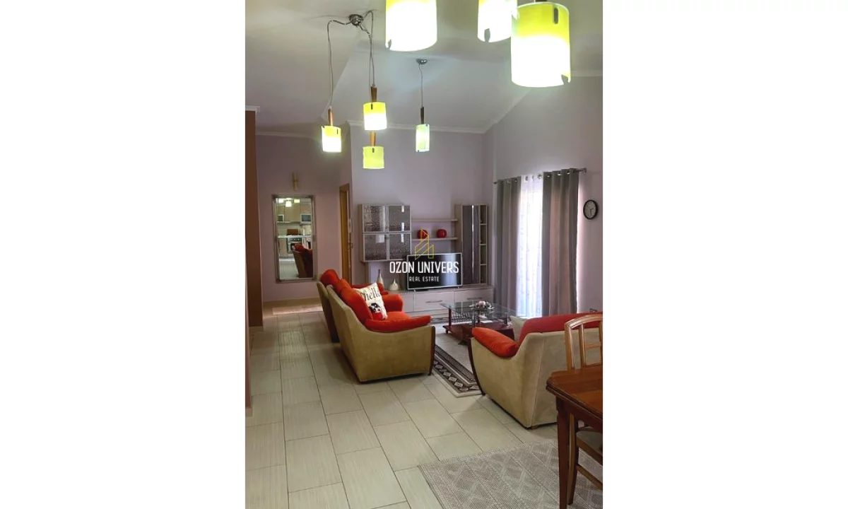 Shtepi me qera Apartament ne Tirane, 3+1, Mobilimi E mobiluar, Pagesa 850  Euro.