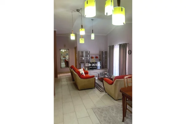 Shtepi me qera 3+1 ne Tirane - 850 Euro