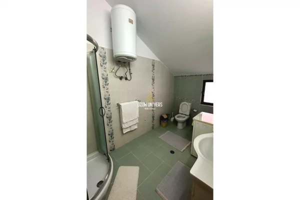 Shtepi me qera Apartament ne Tirane, 3+1, Mobilimi E mobiluar, Pagesa 850  Euro.