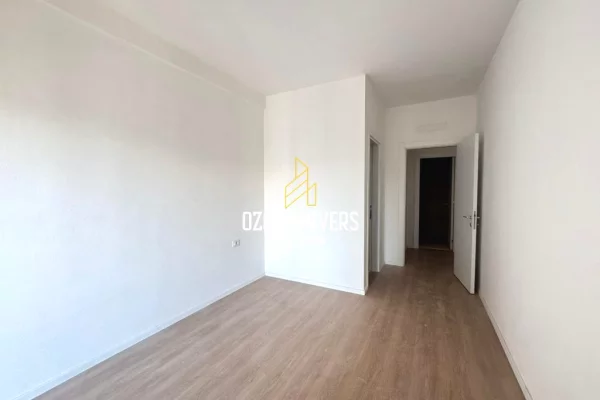 Apartment for sale in Tirana 2+1, Emty