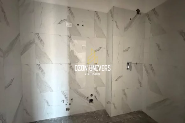 Shtepi ne shitje Apartament ne Tirane, 2+1, Mobilimi Bosh, pa mobiluar, Pagesa 122,200  Euro.