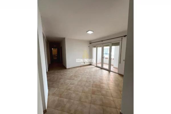 Shtepi me qera 2+1 ne Tirane - 400 Euro