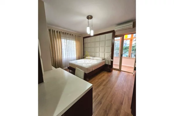 Shtepi ne shitje Apartament ne Tirane, 2+1, Mobilimi E mobiluar, Pagesa 234,000  Euro.