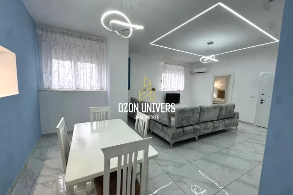 Apartament 1+1 për qira në Qendër!