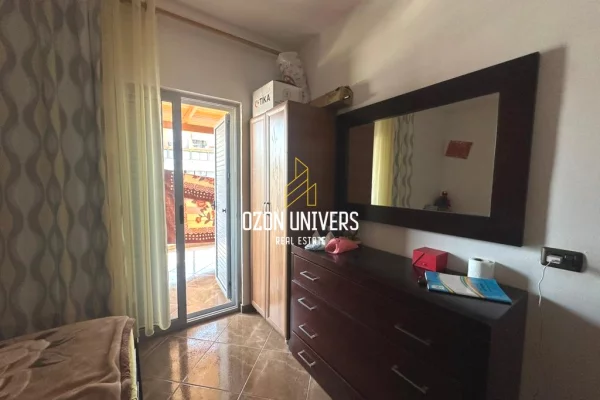 Shtepi ne shitje Apartament ne Tirane, 1+1, Mobilimi E mobiluar, Pagesa 125,000  Euro.