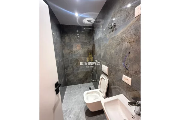 Shtepi ne shitje Apartament ne Tirane, 1+1, Mobilimi E mobiluar, Pagesa 327,000  Euro.