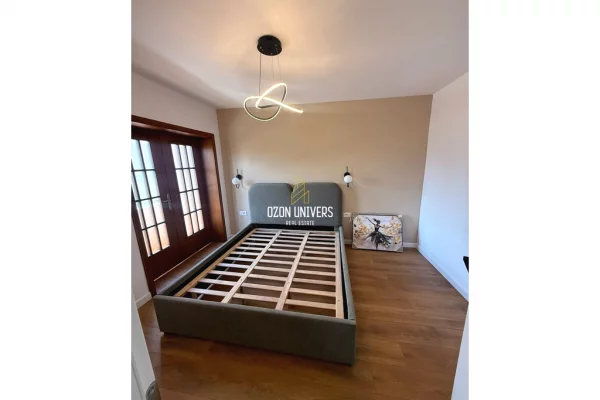 Shtepi ne shitje Apartament ne Tirane, 1+1, Mobilimi E mobiluar, Pagesa 327,000  Euro.
