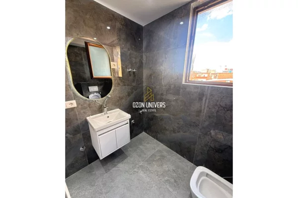 Shtepi ne shitje Apartament ne Tirane, 1+1, Mobilimi E mobiluar, Pagesa 327,000  Euro.
