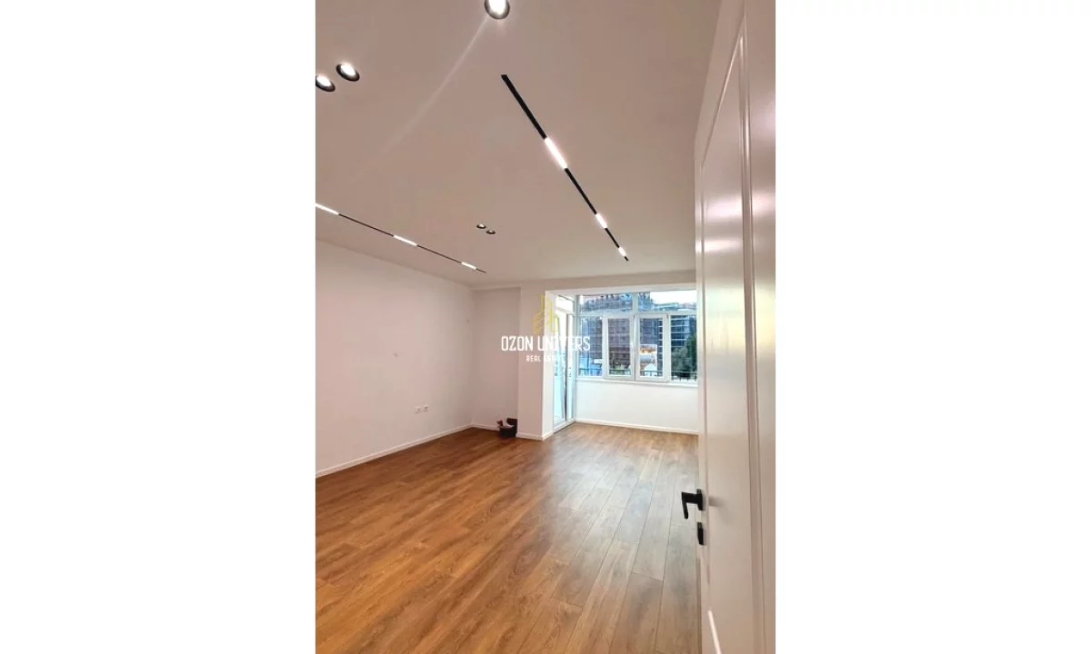 Shtepi ne shitje Apartament ne Tirane, 1+1, Mobilimi Bosh, pa mobiluar, Pagesa 155,000  Euro.