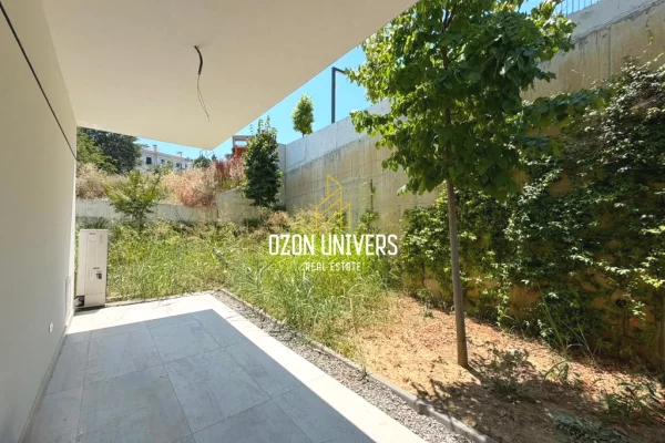 Shtepi me qera Apartament ne Tirane, 3+1, Mobilimi Pjeserisht e mobiluar, Pagesa 2,500  Euro.