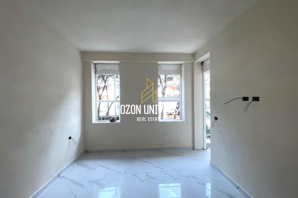 Shtepi ne shitje Apartament ne Kavaje, 1+1, Mobilimi Bosh, pa mobiluar, Pagesa 99,676  Euro.