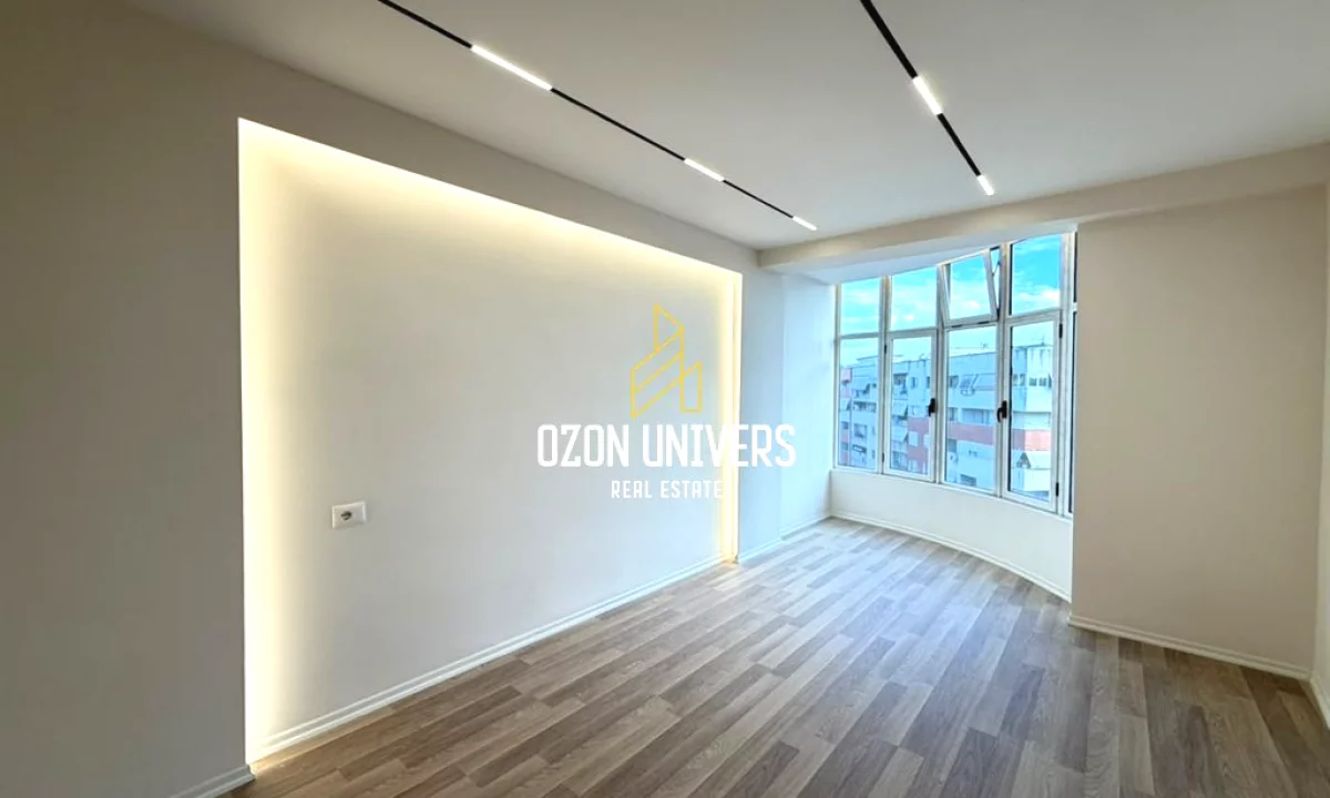 Shtepi ne shitje Apartament ne Tirane, 1+1, Mobilimi Bosh, pa mobiluar, Pagesa 11,500,000  Leke.