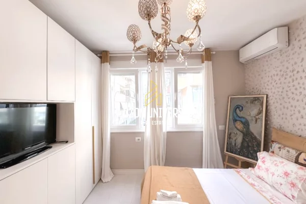 Shtepi me qera Apartament ne Tirane, 2+1, Mobilimi E mobiluar, Pagesa 95,000  Leke.