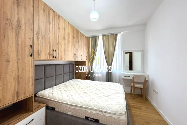 Shtepi me qera Apartament ne Tirane, 2+1, Mobilimi E mobiluar, Pagesa 55,000  Leke.