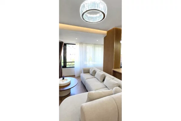 Shtepi ne shitje Apartament ne Tirane, 2+1, Mobilimi E mobiluar, Pagesa 27,300,000  Leke.