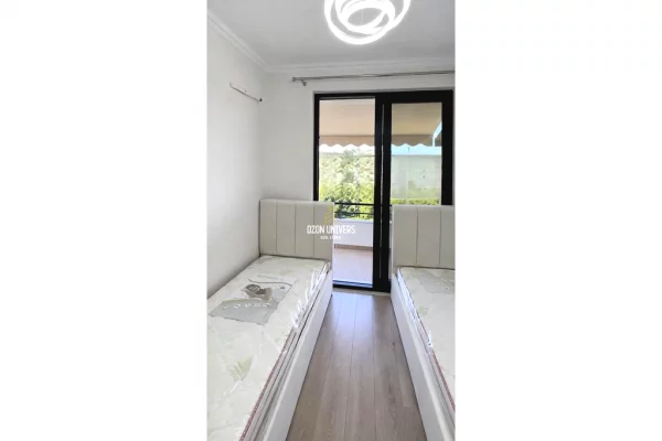 Shtepi ne shitje Apartament ne Tirane, 2+1, Mobilimi E mobiluar, Pagesa 27,300,000  Leke.