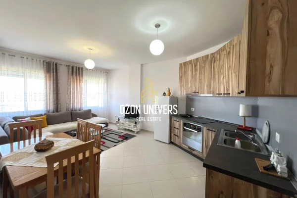 Shtepi me qera Apartament ne Tirane, 1+1, Mobilimi E mobiluar, Pagesa 50,000  Leke.