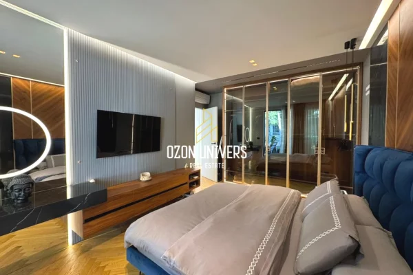 Shtepi ne shitje Vila Luksoze ne Durres, 3+1, Mobilimi E mobiluar, Pagesa 950,000  Euro.