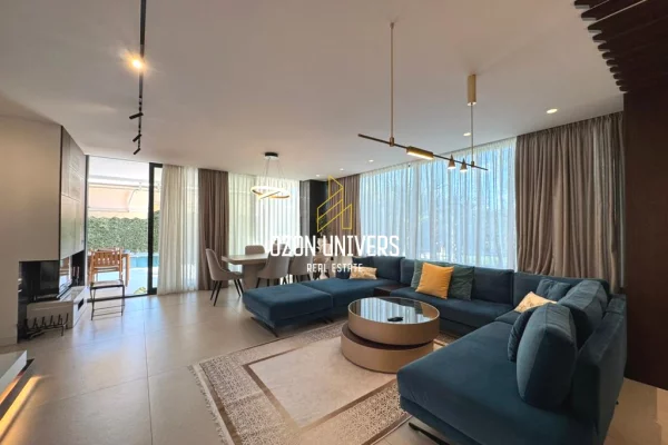 Shtepi ne shitje Vila Luksoze ne Durres, 3+1, Mobilimi E mobiluar, Pagesa 950,000  Euro.