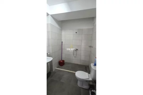 Shtepi ne shitje Apartament ne Tirane, 2+1, Mobilimi E mobiluar, Pagesa 175,000  Euro.