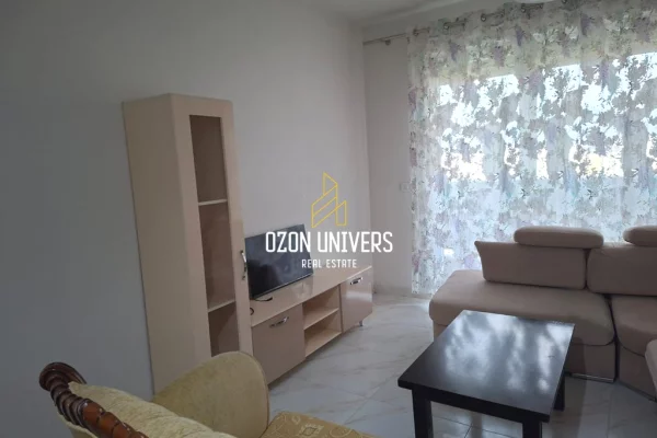 Shtepi me qera Apartament ne Tirane, 2+1, Mobilimi E mobiluar, Pagesa 500  Euro.