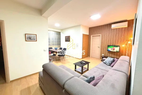 Apartament 3+1+2 për qira ( kat vile ), Rruga Dritan Hoxha, Zogu i Zi!
