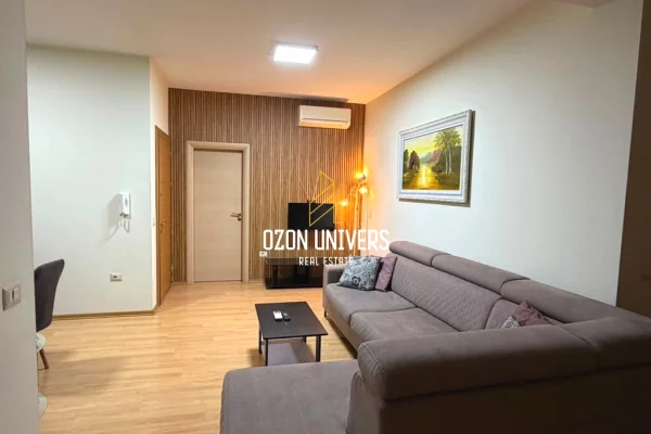Shtepi me qera Apartament ne Tirane, 3+1, Mobilimi E mobiluar, Pagesa 1,000  Euro.