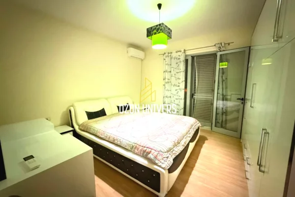 Shtepi me qera Apartament ne Tirane, 3+1, Mobilimi E mobiluar, Pagesa 1,000  Euro.
