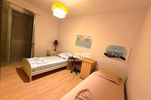 Shtepi me qera Apartament ne Tirane, 3+1, Mobilimi E mobiluar, Pagesa 1,000  Euro.