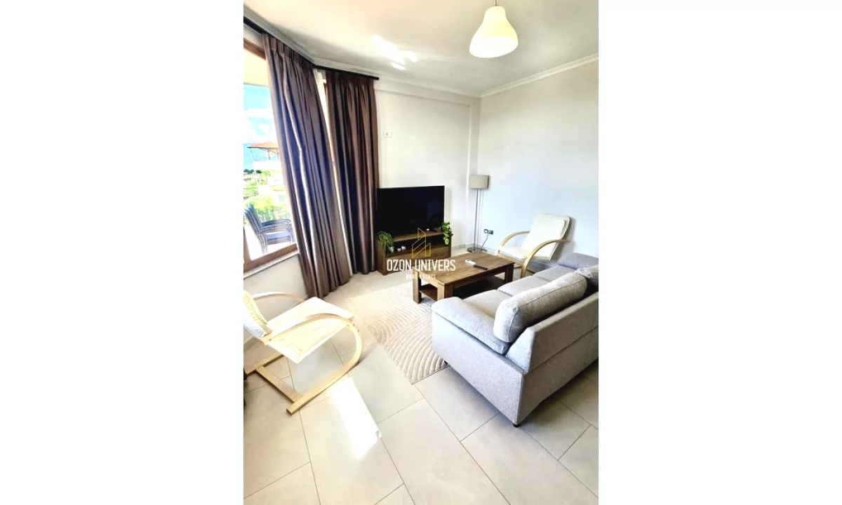 Shtepi me qera Apartament ne Tirane, 3+1, Mobilimi E mobiluar, Pagesa 80,000  Leke.
