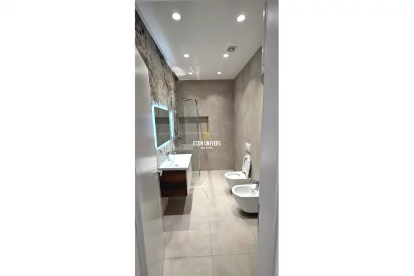 2 Apartamente me qira per biznes, tek Galeria Roma, Rruga e Kavajes!