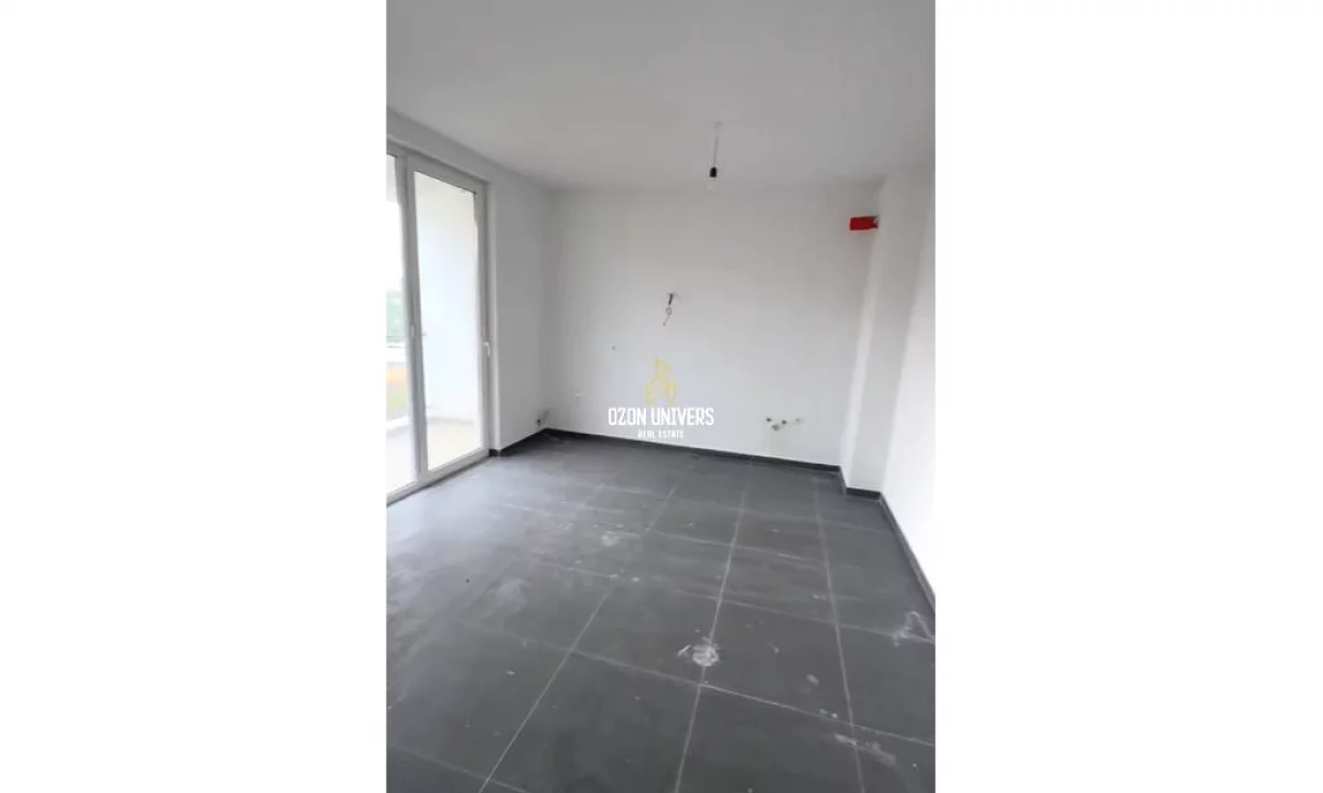 Shtepi ne shitje Apartament ne Tirane, 1+1, Mobilimi Bosh, pa mobiluar, Pagesa 99,000  Euro.