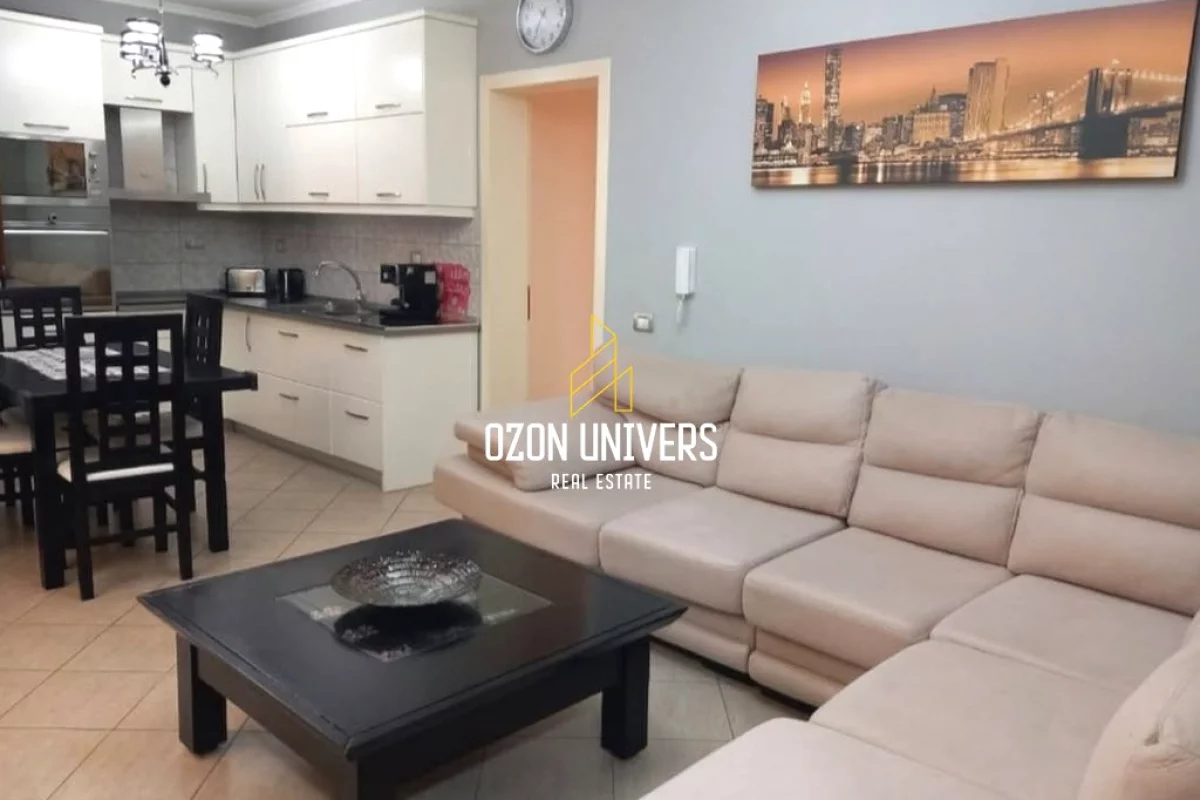 Shtepi ne shitje Apartament ne Tirane, 2+1, Mobilimi E mobiluar, Pagesa 207,900  Euro.