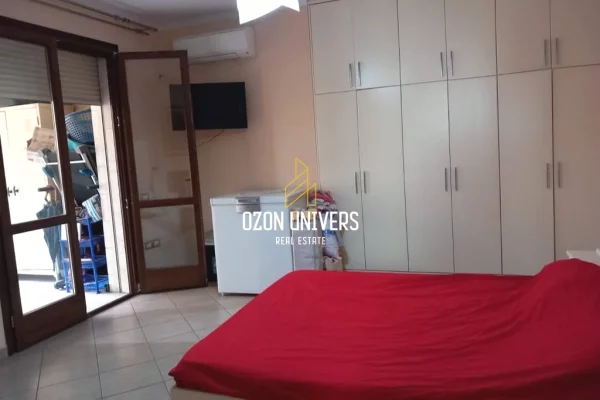 Shtepi ne shitje Apartament ne Tirane, 2+1, Mobilimi E mobiluar, Pagesa 207,900  Euro.