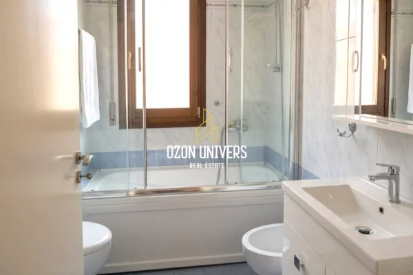 Shtepi ne shitje Apartament ne Tirane, 2+1, Mobilimi E mobiluar, Pagesa 207,900  Euro.