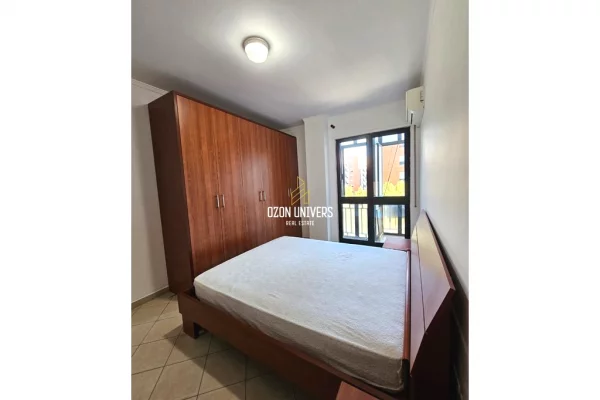 Shtepi ne shitje Apartament ne Tirane, 1+1, Mobilimi Pjeserisht e mobiluar, Pagesa 192,000  Euro.