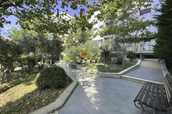 Shtepi ne shitje Apartament ne Tirane, 2+1, Mobilimi Bosh, pa mobiluar, Pagesa 14,500,000  Leke.