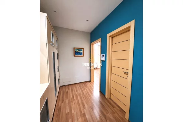 Shtepi me qera Apartament ne Tirane, 2+1, Mobilimi E mobiluar, Pagesa 1,300  Euro.