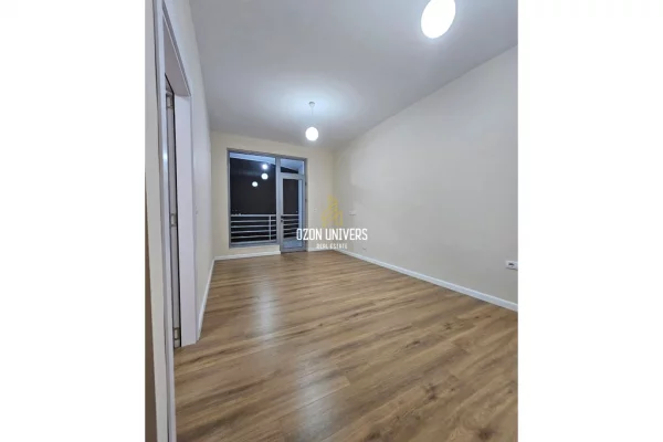 Shtepi ne shitje Apartament ne Tirane, 1+1, Mobilimi Bosh, pa mobiluar, Pagesa 163,000  Euro.