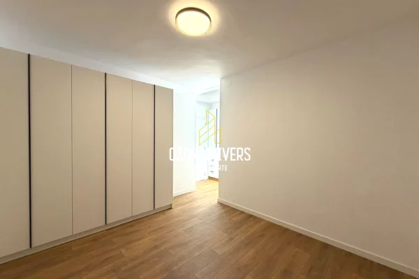 Shtepi ne shitje Apartament ne Tirane, 2+1, Mobilimi Pjeserisht e mobiluar, Pagesa 26,000,000  Leke.