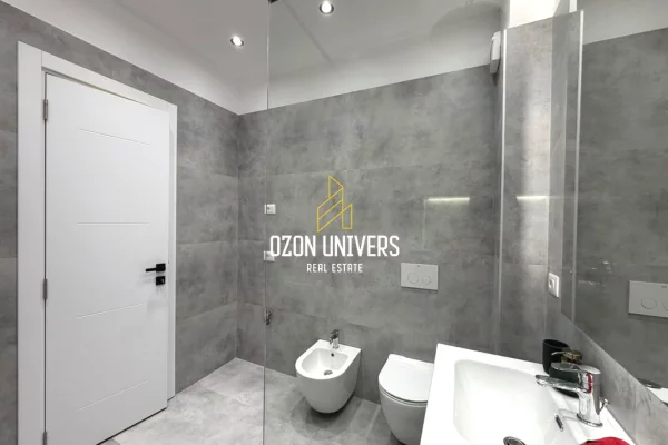 Shtepi ne shitje Apartament ne Tirane, 2+1, Mobilimi Pjeserisht e mobiluar, Pagesa 26,000,000  Leke.