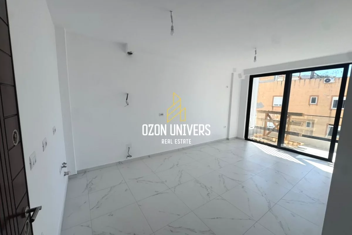 Shtepi ne shitje Apartament ne Sarande, 1+1, Mobilimi Bosh, pa mobiluar, Pagesa 117,000  Euro.