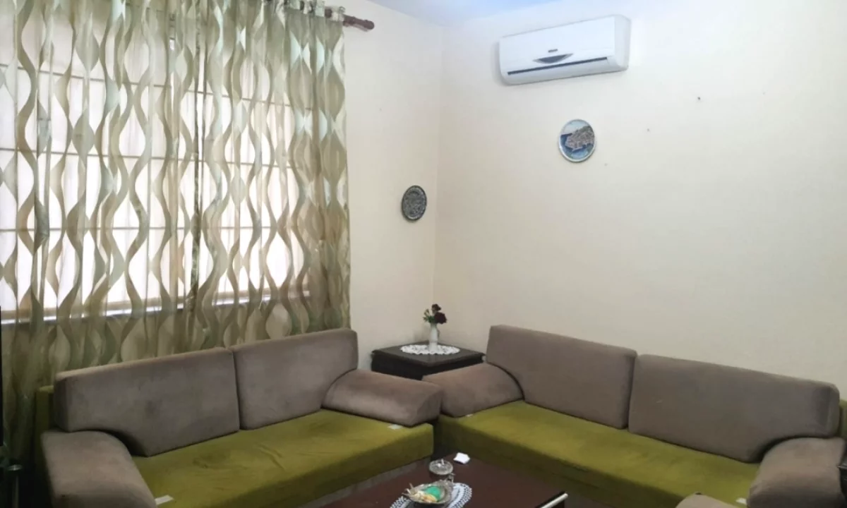 Shtepi me qera Duplex(shtepi me 2 kate) ne Tirane, 1+1, Mobilimi E mobiluar, Pagesa 35,000  Leke.