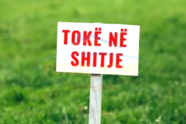Truall ose Toke ne Himare - 137,000 Euro