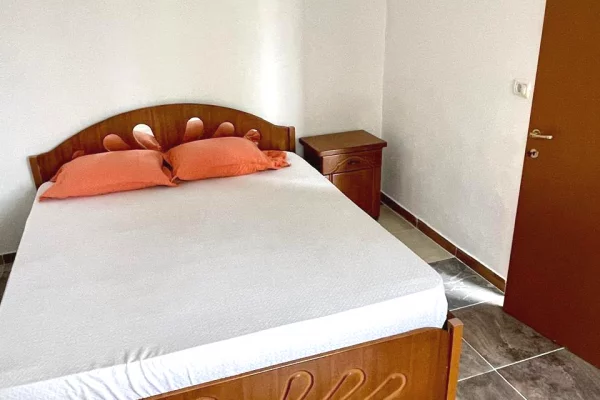 Shtepi me qera Apartament ne Tirane, 2+1, Mobilimi E mobiluar, Pagesa 40,000  Leke.