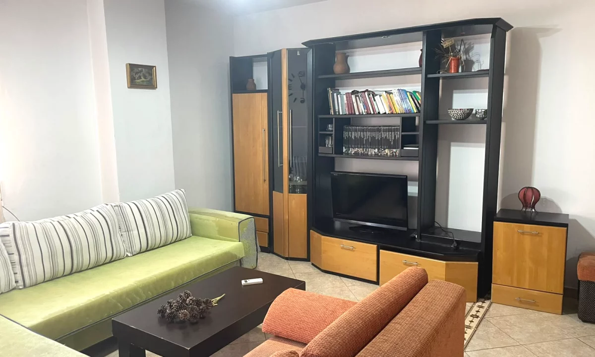 Shtepi me qera Apartament ne Tirane, 1+1, Mobilimi E mobiluar, Pagesa 45,000  Leke.